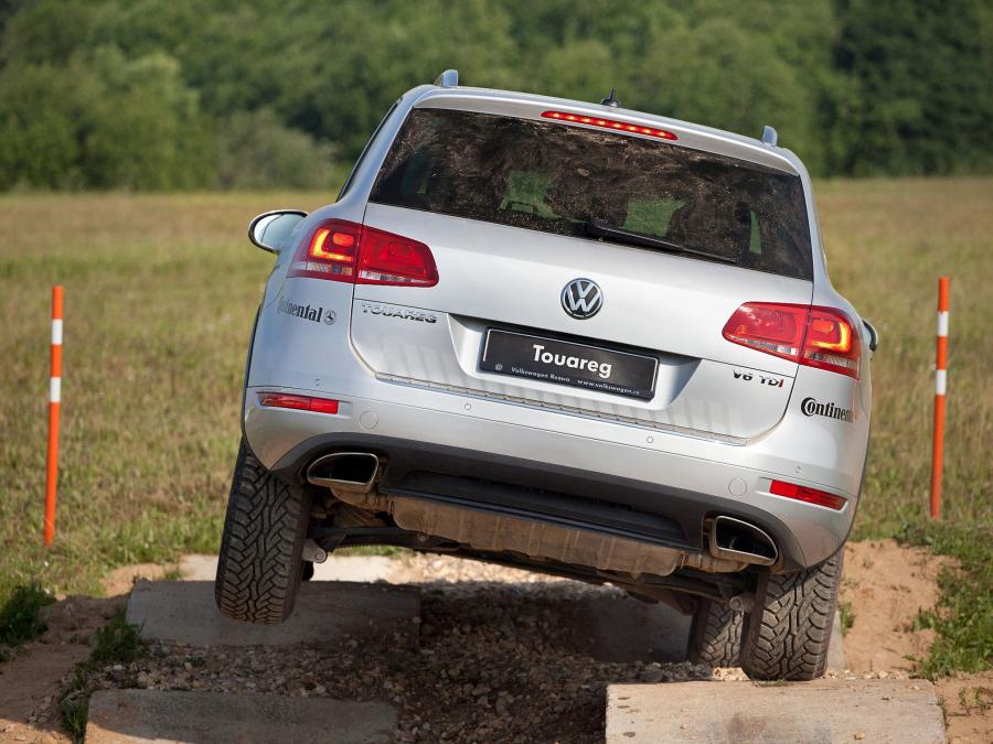  Volkswagen Touareg V6 TDi Terrain Tech Paket 2010 года  (фото 6 из 34)